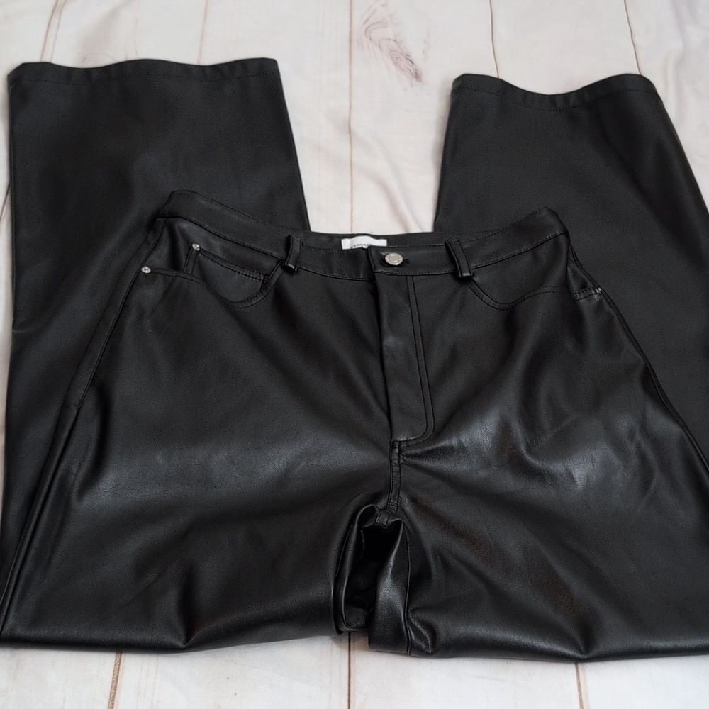 Weworewhat Womens Vegan Leather High Rise Wide Leg Dad Jean Pants size 31